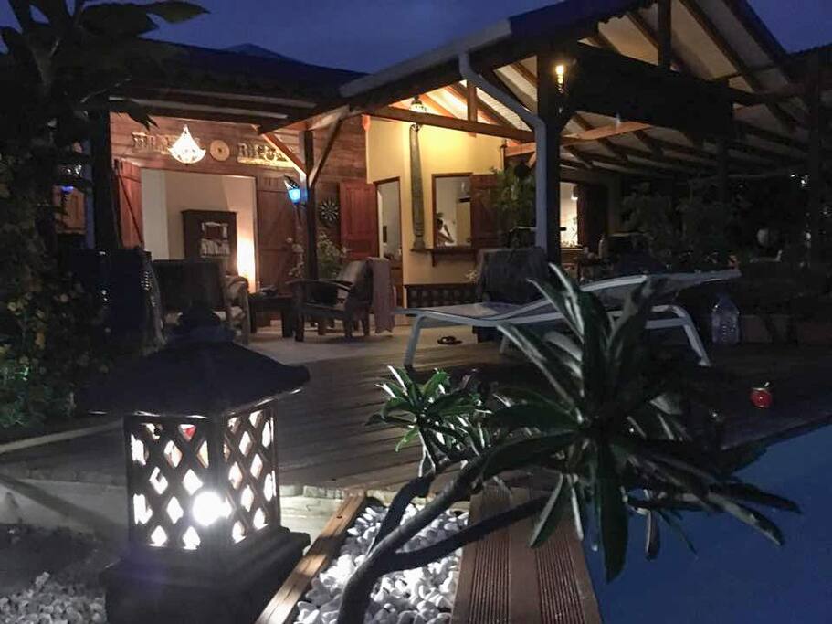 ACCES TERRASSE DE NUIT
