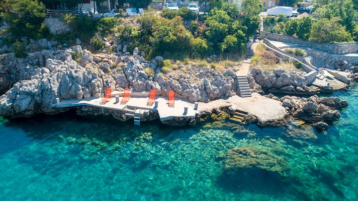 Apartman by sea Ribarica Up