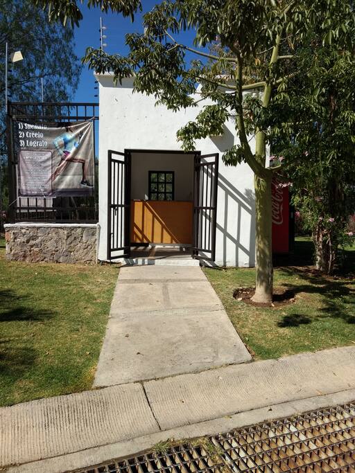Access to parque metropolitano