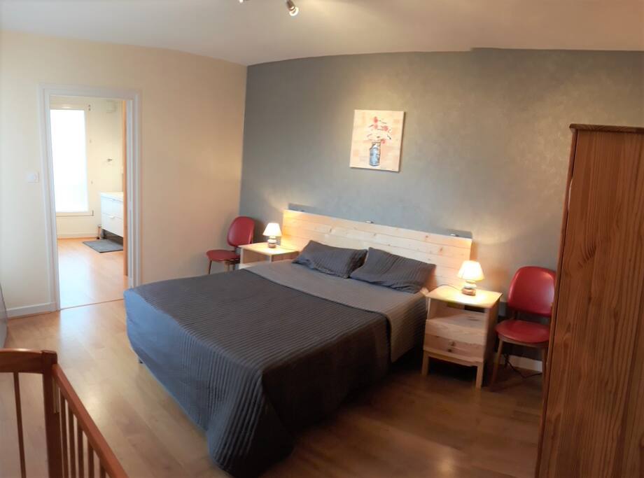 Chambre 1 + salle d'eau/WC