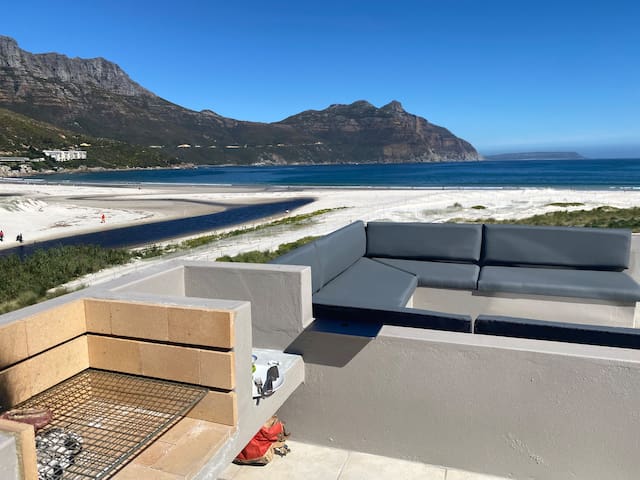 BeachFront Designer Villa in Secure Estate