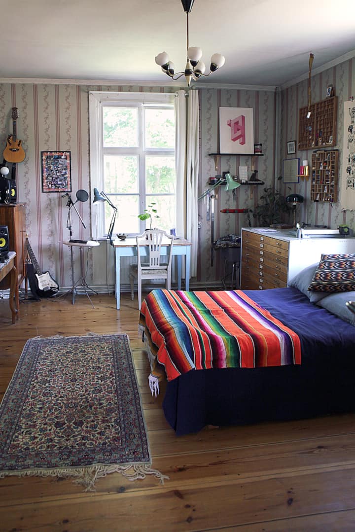 חדר שינה 4, קומה תחתונה, מיטת יחיד (קווין)