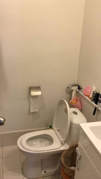 0Toilet