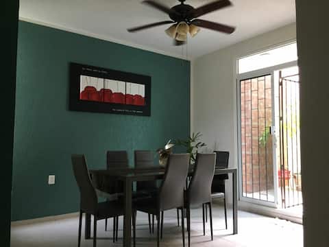 Very comfortable impeccable house with an excellent location