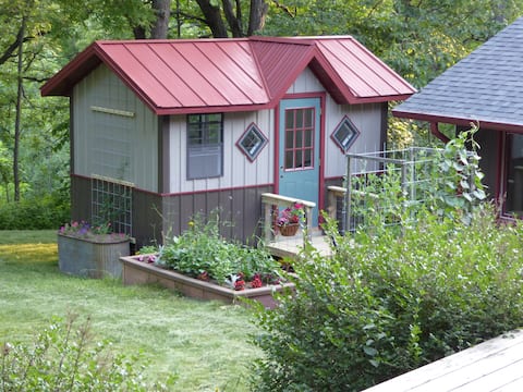 Still Point Tiny House - (Zero Added Cleaning Fee)