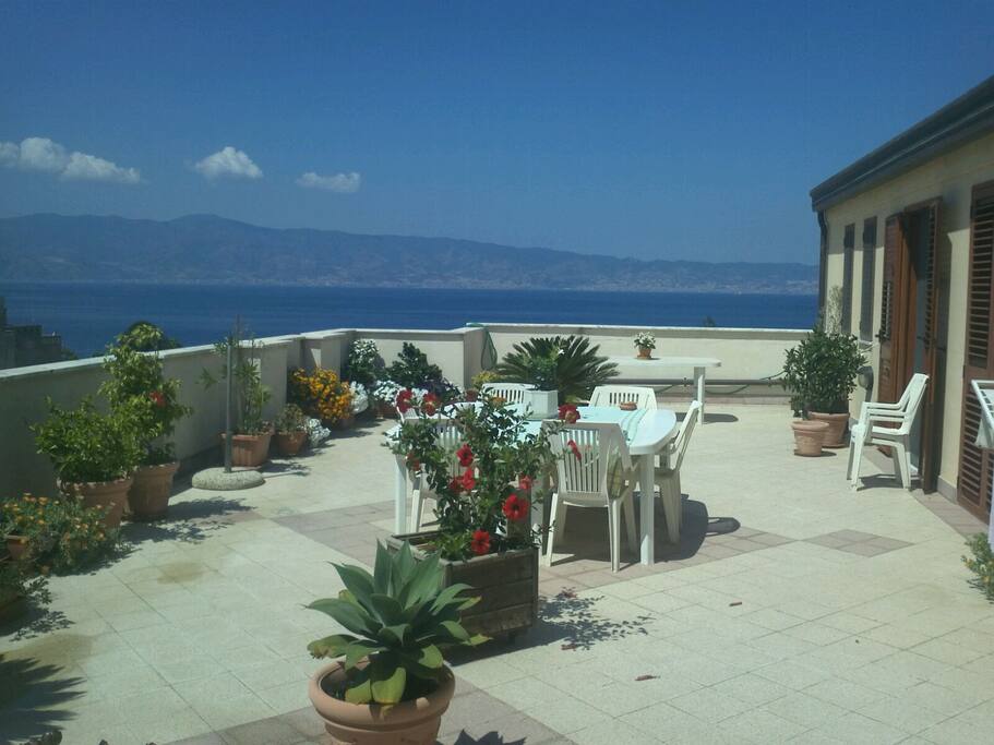 Vista d'insieme terrazza