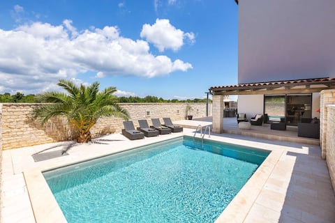 Lovely Istria (apartment with private pool)