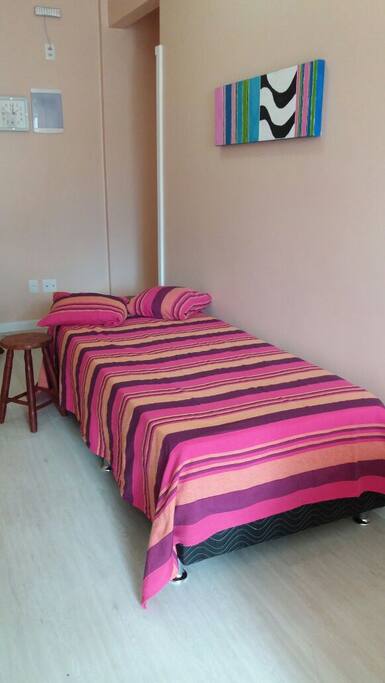 cama de solteiro, colchão ortopédico,
com protetor, cama baú