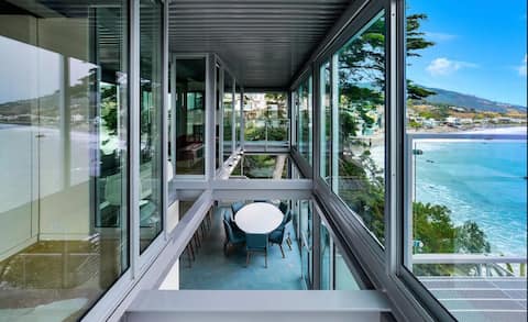 Top performing Airbnb: Beachfront Villa Broad Beach w/direct beach access in Malibu