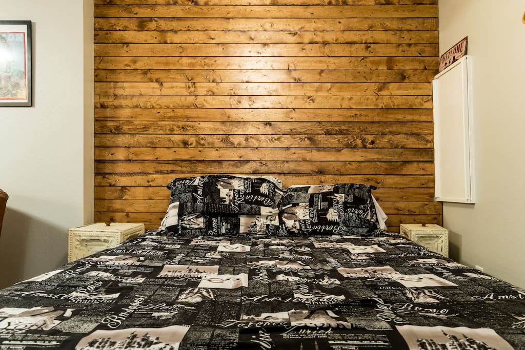 Queen size bed