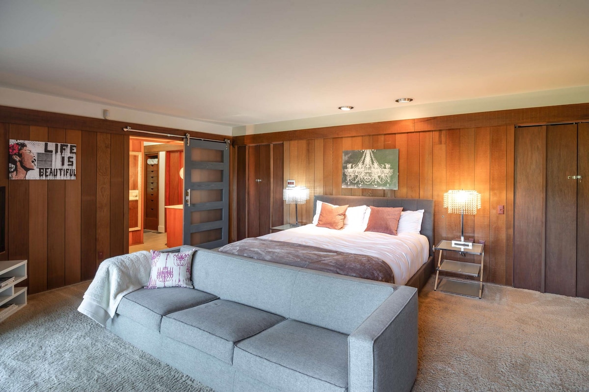 Главна спалня (долу)