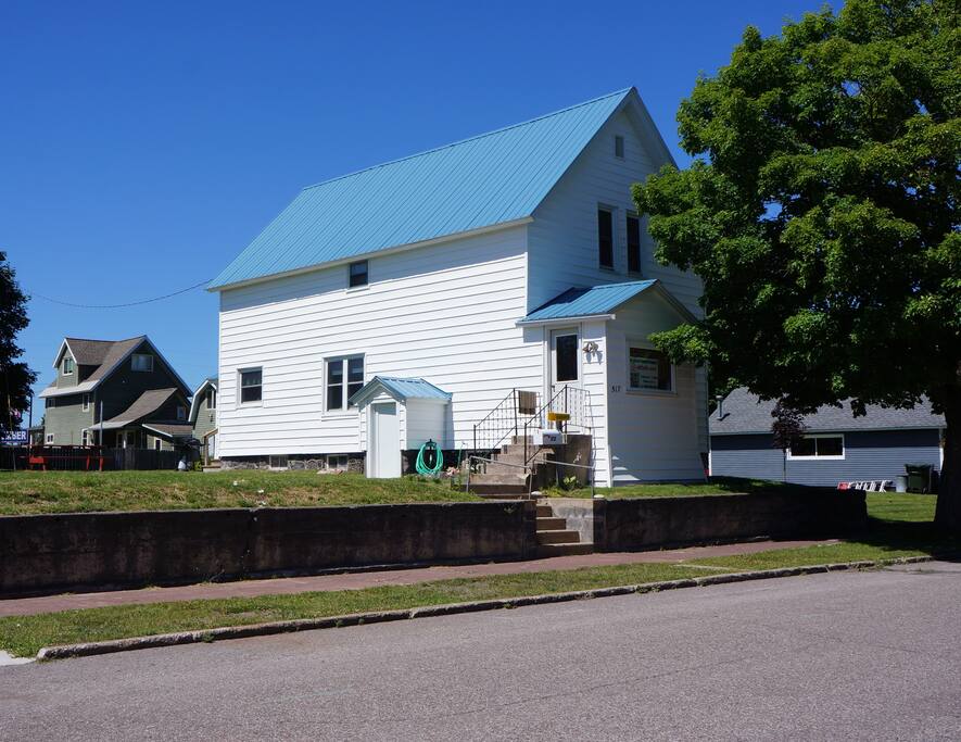 Street View 517 Tamarack St.