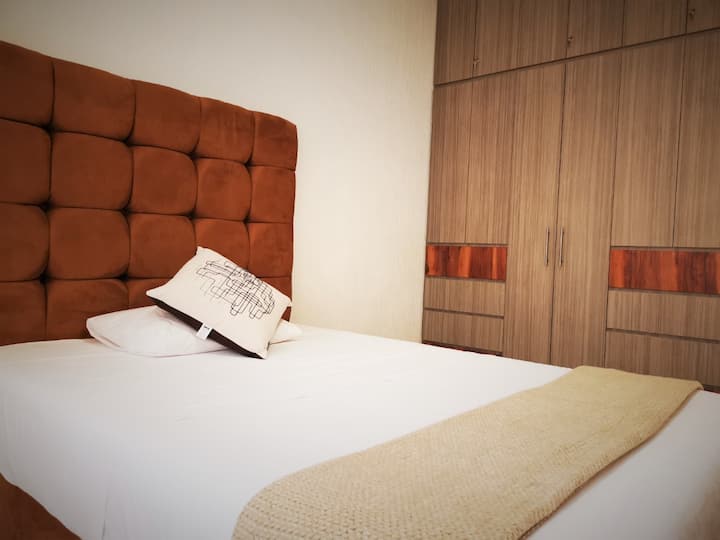 غرفة النوم 1