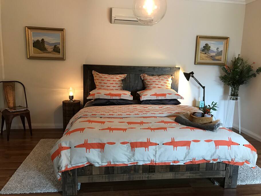 king size bed, electric blankets....