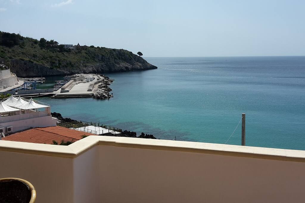 Vista panoramica dall'interno del soggiorno
