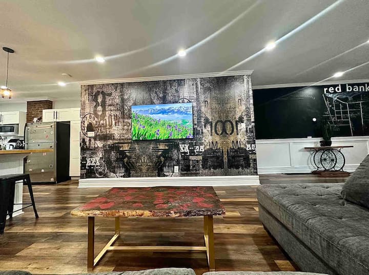 Red Bank’s Best Airbnb! 10/10 Location And Hot Tub - Asbury Park, NJ