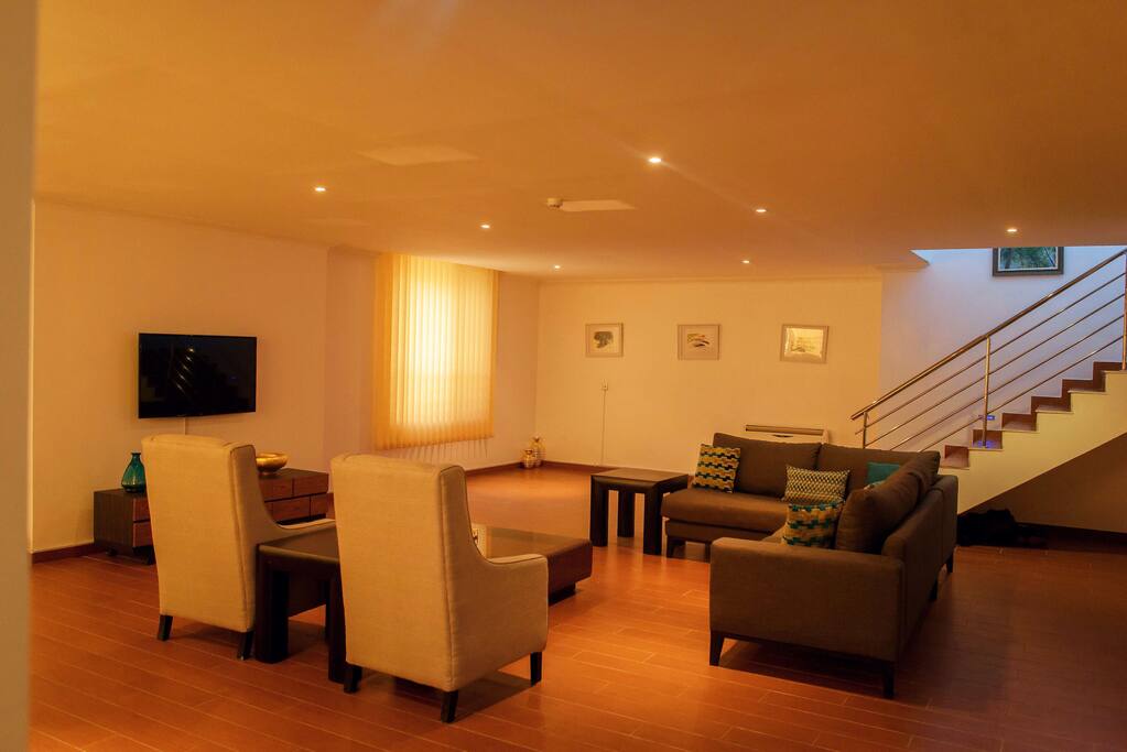 Inviting Living Room 1.
