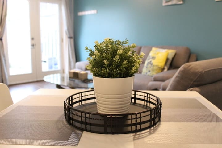 Airbnb Ingersoll Vacation Rentals Places To Stay