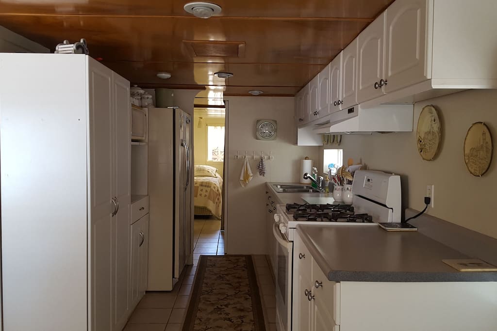 estufa, alacena y refrigerador