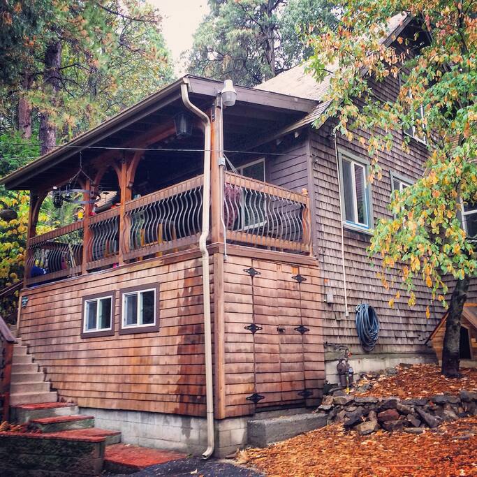 You are where you stay. Good news is if you want a brochure description like 'so cabin in the woods' this is it! This living space is in Crestline, CA which breathes the same mountain air as Big Bear (about 30 mins scenic drive with breathtaking views) Lake Arrowhead (about 15 mins) Lake Gregory (5 mins) - it's your key to cabin life!