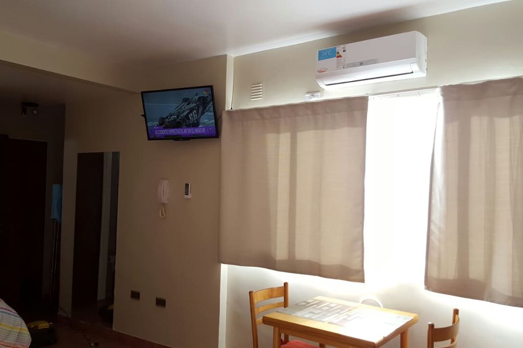 TV 32" y Aire Acondicionado Frio/calor