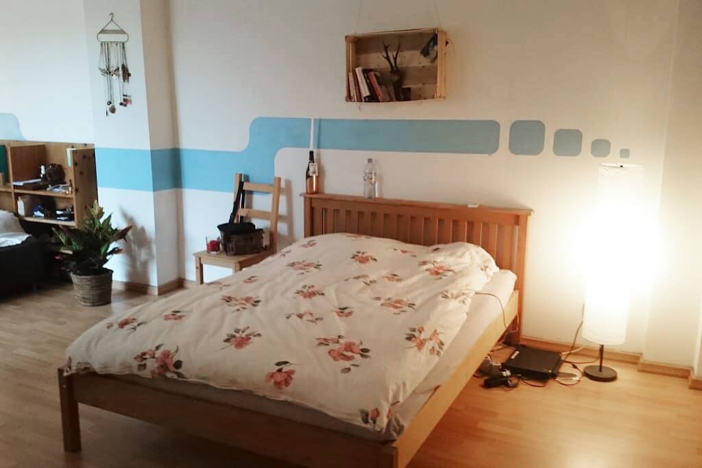 Here you have the sleeping paradise, with heated underblanket for the cold winter