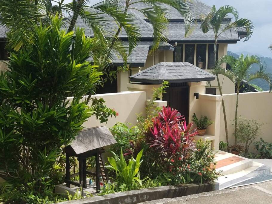 Main Villa Entrance