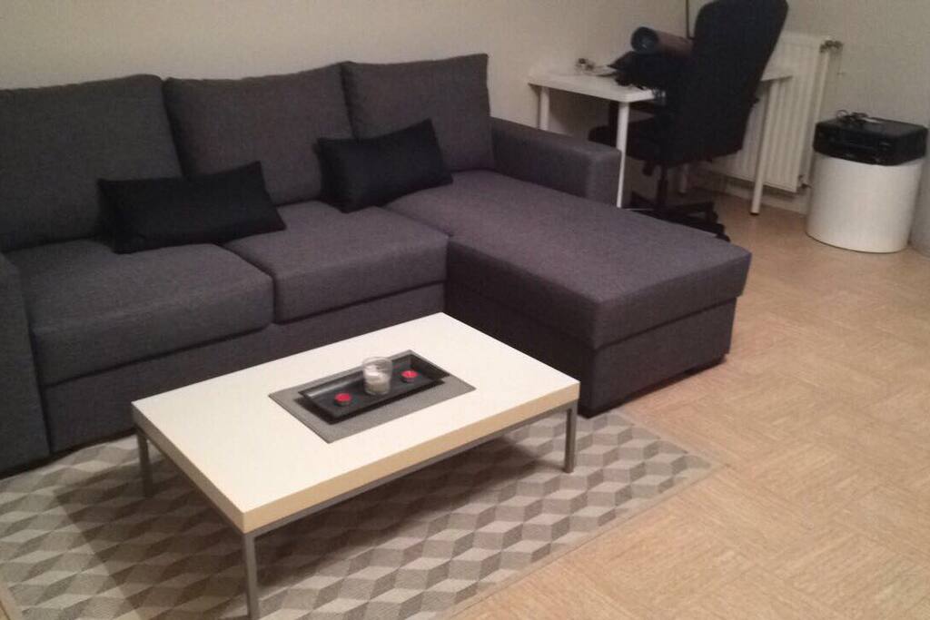 Coin salon et coin bureau
