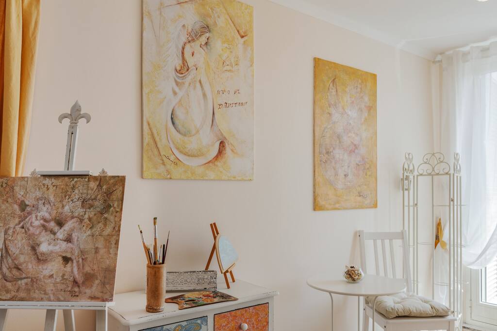 The Living room - The artist's corner