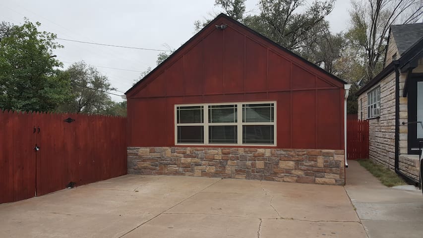 Cozy Canyon guesthouse near WTAMU campus