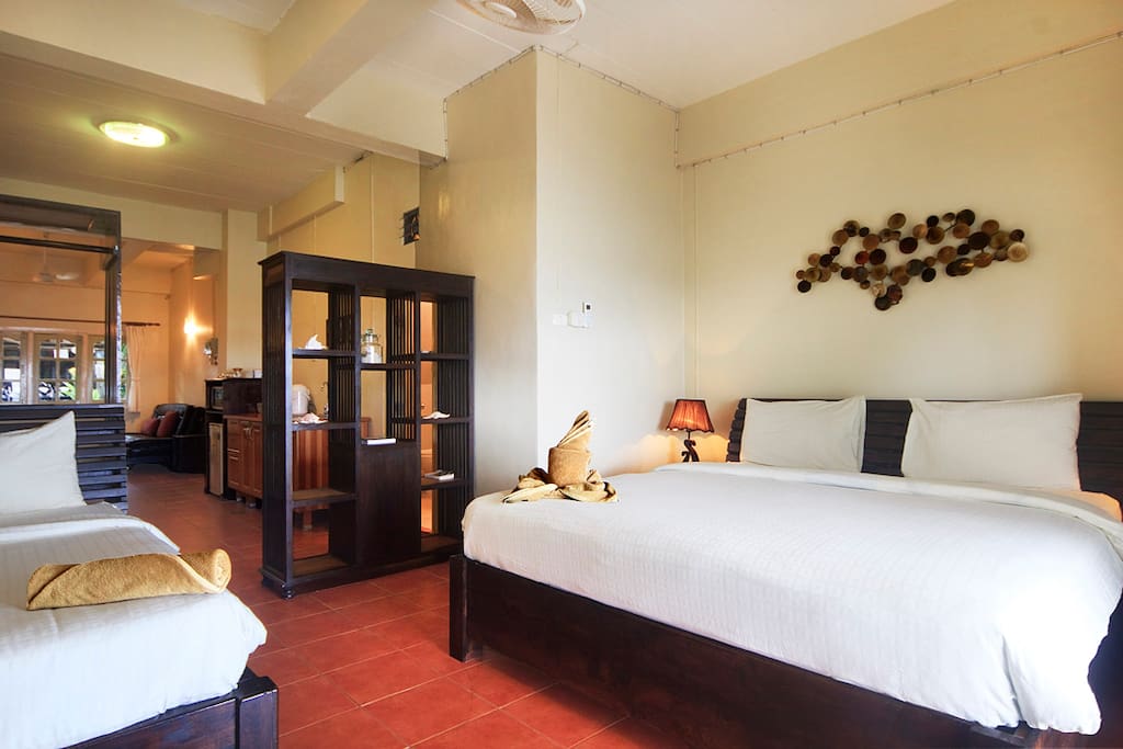 Open floor plan with the whole room A/C