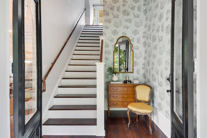 Explore NOLA from the finest home in the best spot gallery image 3