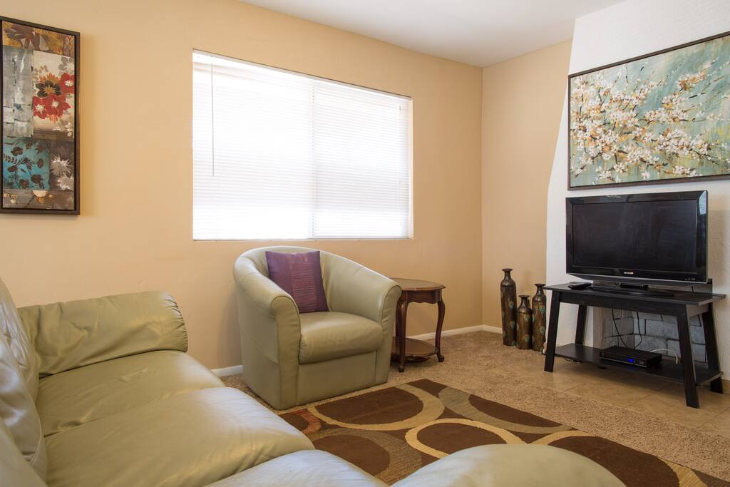 Hall with TV and cable