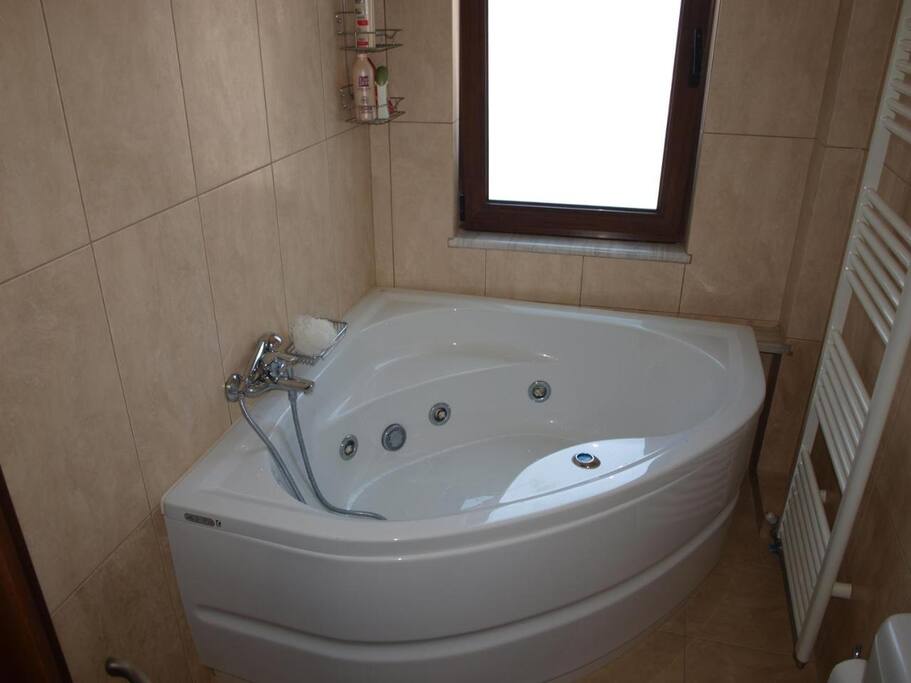 Jacuzzi
