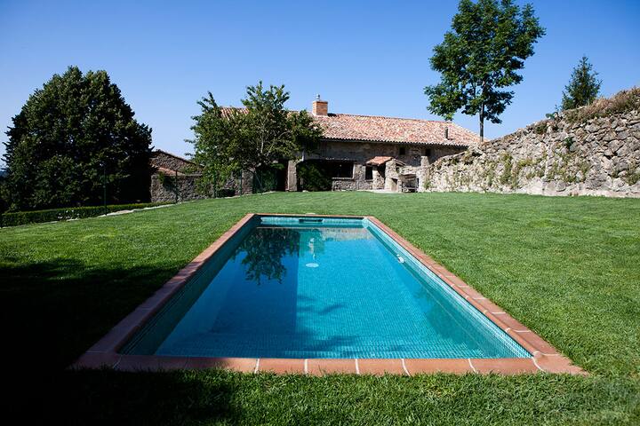 Cal Pubill de Ciuret 35pax gallery image 2