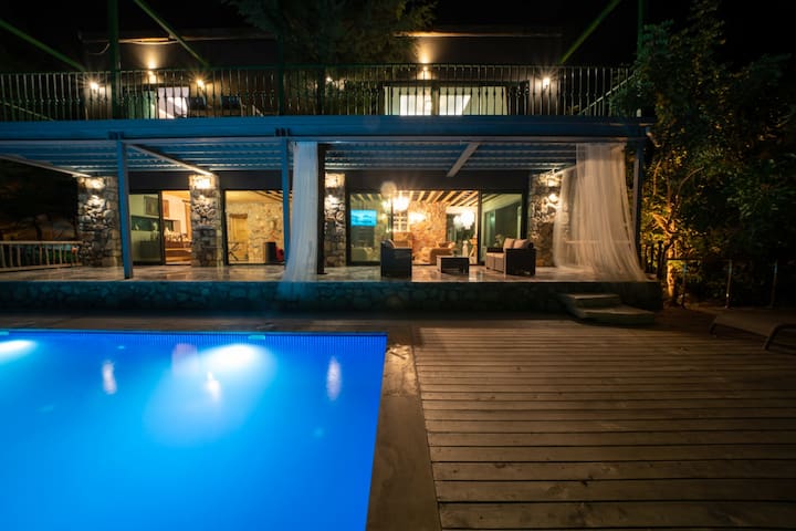 Villa Nerede managed Airbnb listing 1