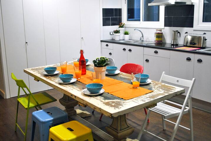 Beautiful 5 bedrooms apartment in Barcelona gallery image 4