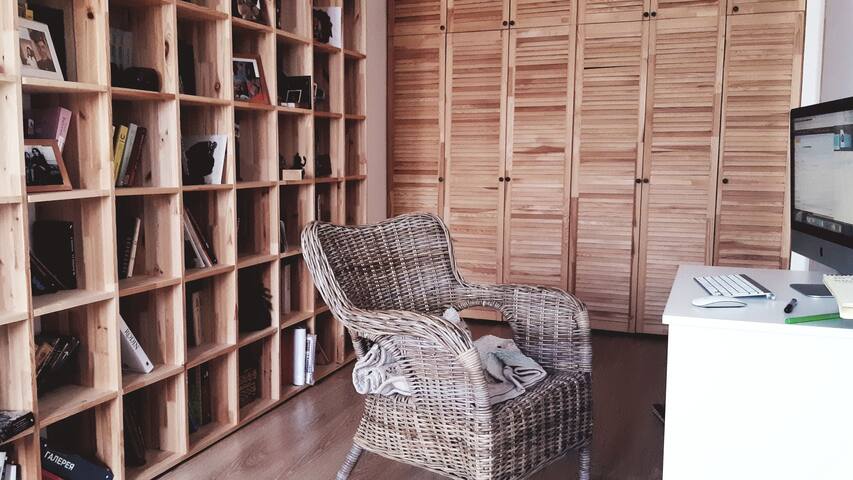 Квартира для семьи/пары рядом с дворцами и парками