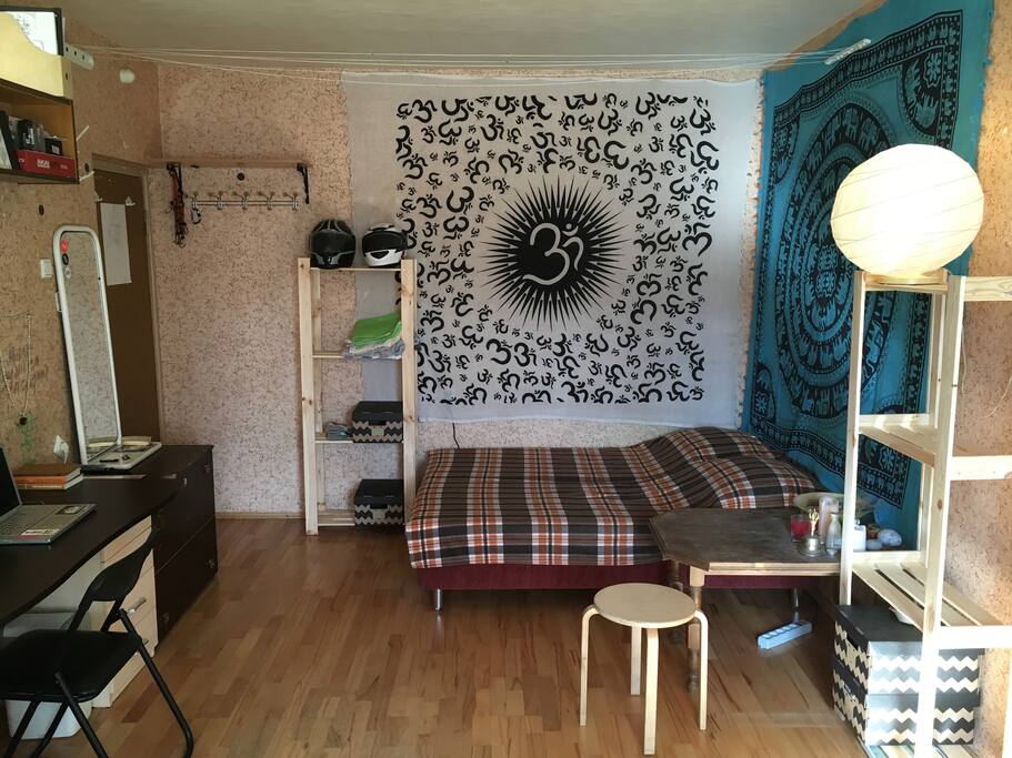 Enough space for sleeping 4 persons.