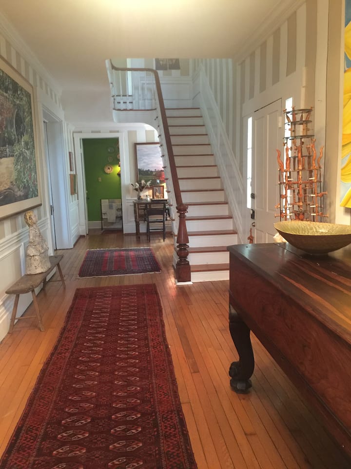 The Historic Breckinridge House Entire 2nd Floor Guest suites for Rent in Lexington, Kentucky