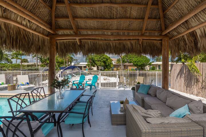 Waterfront Home w/pool, hottub and TikiHut gallery image 4