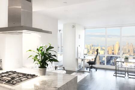 TRIBE ❤️ Luxury in Midtown Manhattan / Times Sq