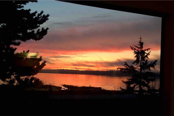 The Beach Loft on the Hood Canal
