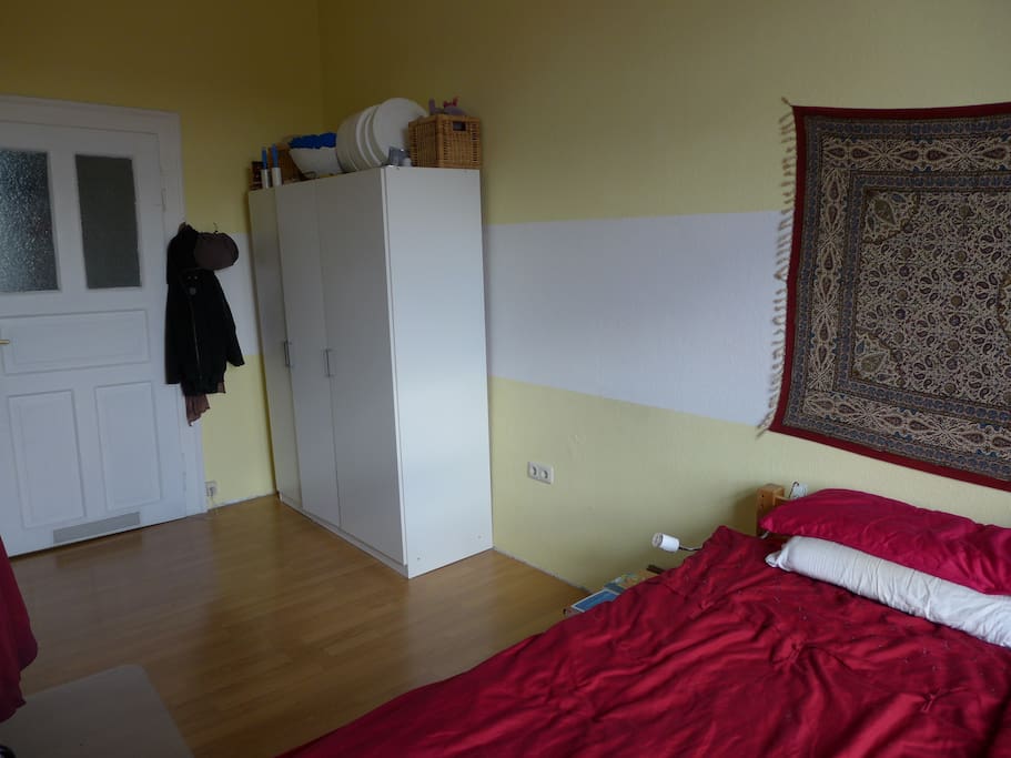 Private room: space for camp bed if wished
