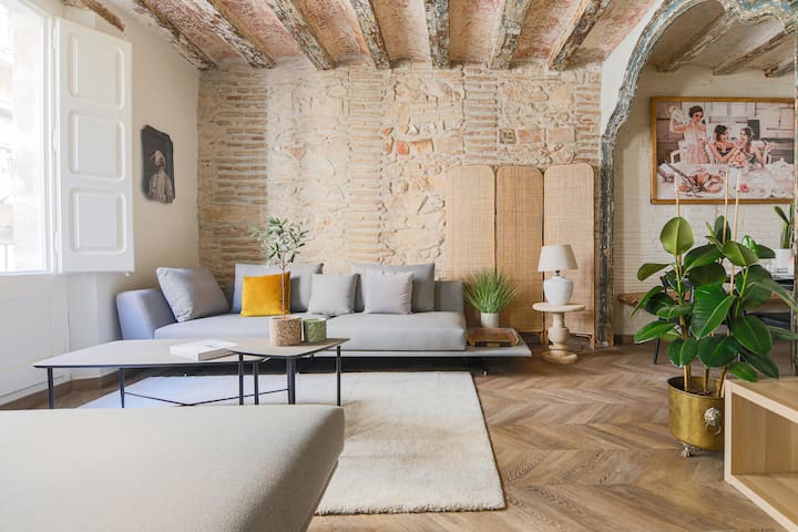 Serviced Apartment next to Ramblas