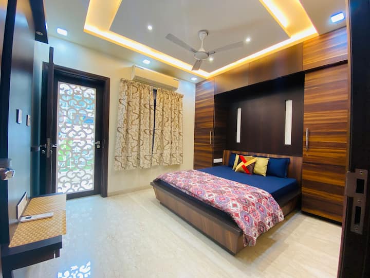 Condo in New Delhi · ★4.85 · 2 bedrooms · 2 beds · 2 baths