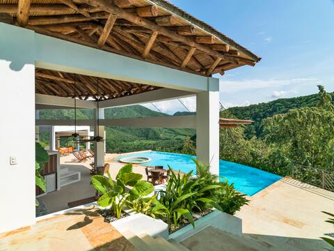 Hosts 23 Luxury private Villa with Great Service