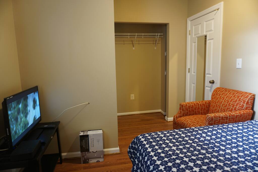 bedroom104-3