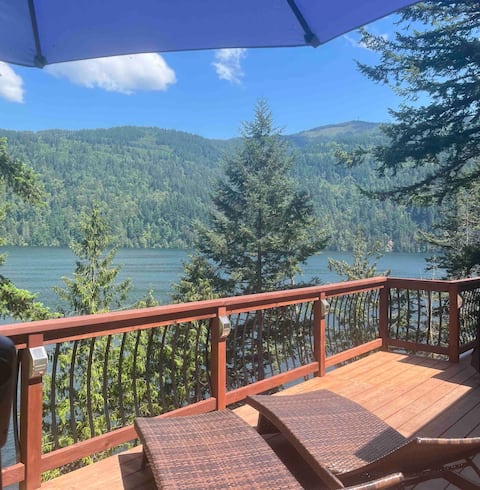 Private Hot Tub, Sauna & secluded beach access