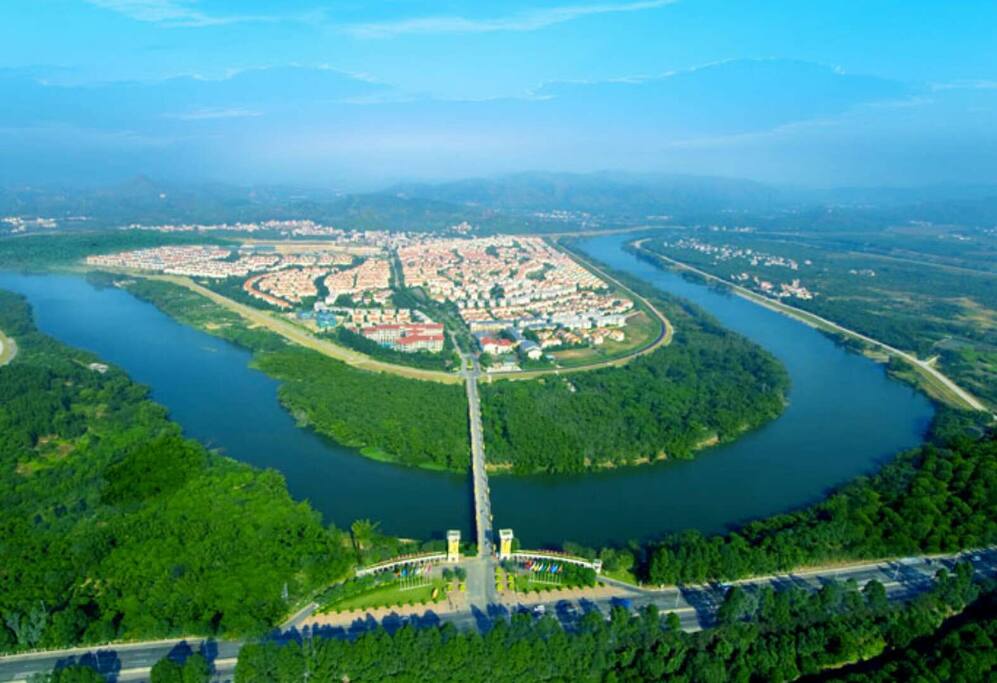 夏湾拿别墅全景图